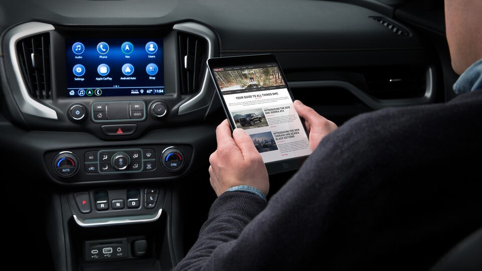 2019 GMC Terrain Denali Connectivity Features GMC Canada
