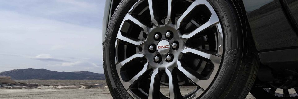 2022 GMC Acadia Denali aluminum wheels.