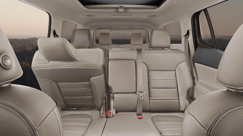 Sièges SmartSlide du GMC Acadia 2022.