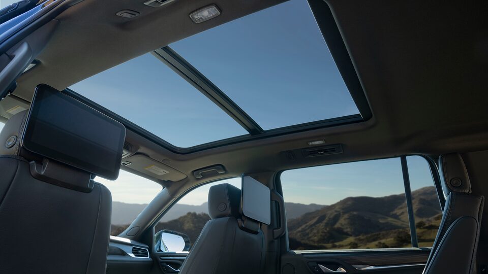 Toit ouvrant du GMC Yukon 2021.