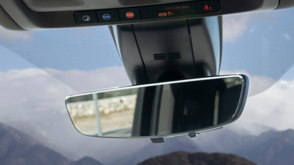 Rétroviseur intérieur possésant le plan OnStar.
