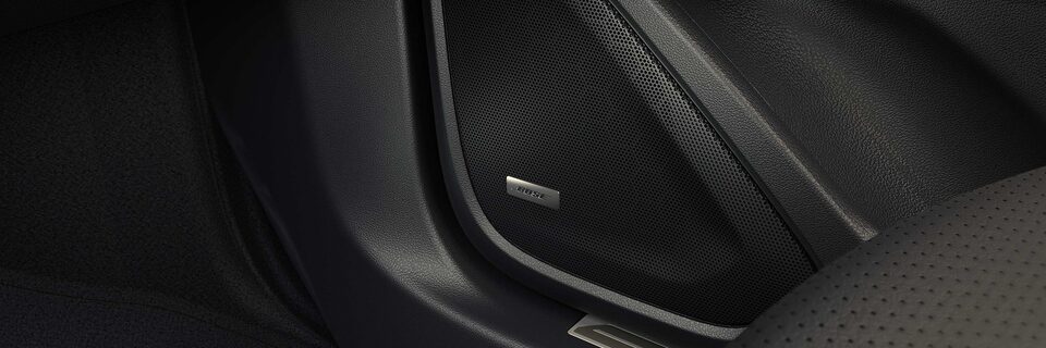 2023 GMC Terrain door speaker system.