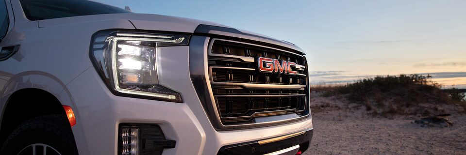 2023 GMC Yukon AT4 grille.