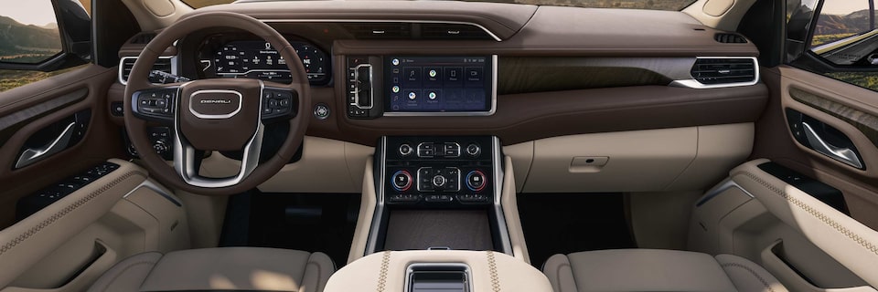 Tableau de bord du GMC Yukon 2023.