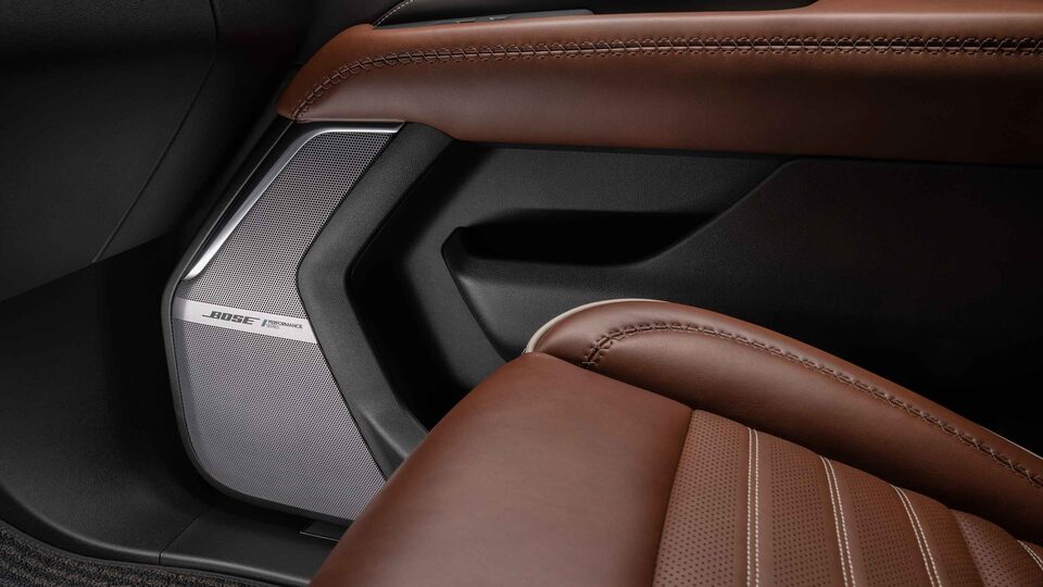 Haut-parleur Bose intégré à l’habitacle du GMC Yukon Denali Ultimate 2023.