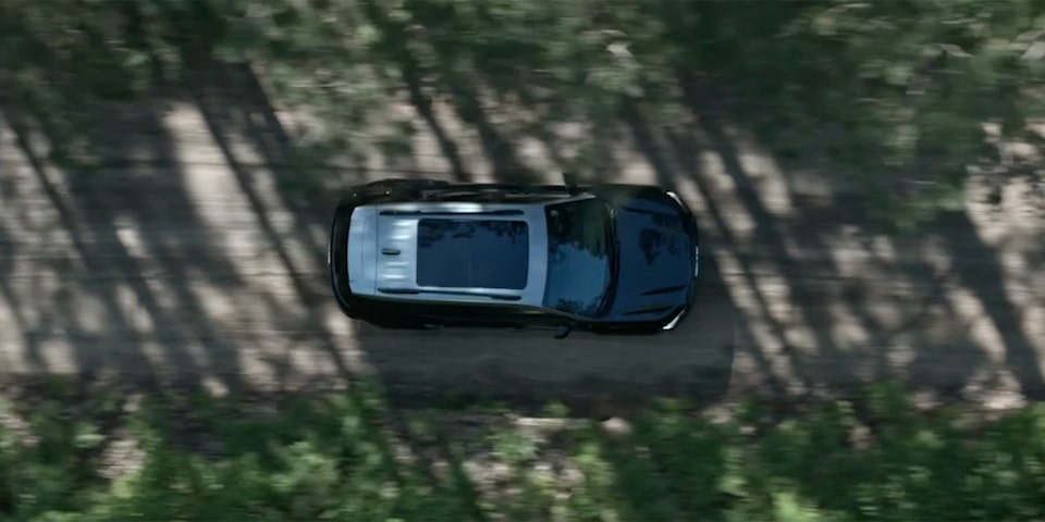 Bird's view of the exterior sunroof of the 2025 GMC Terrain.
