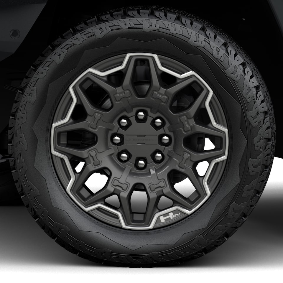 Roues de 22 po en aluminium noir du GMC Hummer EV.