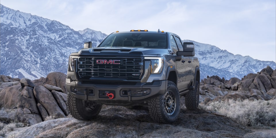 Sierra HD AT4X 2024 édition AEV dans une vue panoramique.