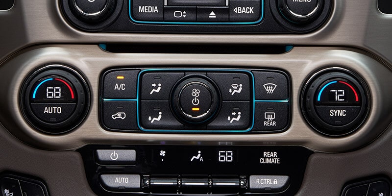 Dual-zone climate controls.