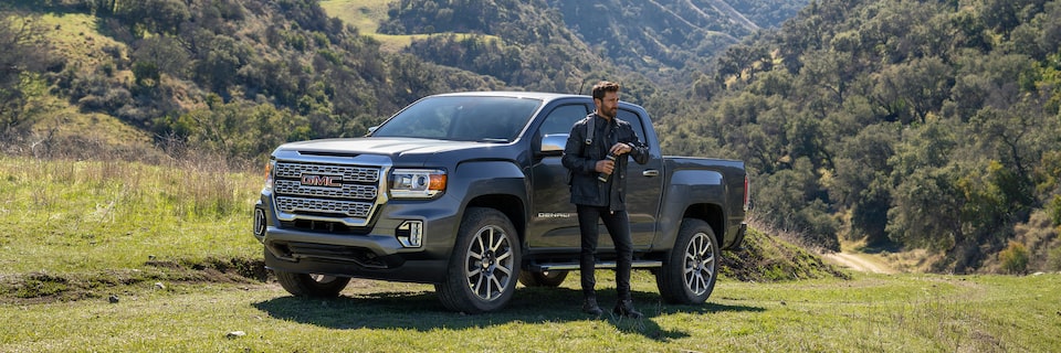 GMC Canyon 2022 stationné et offrant une vue panoramique.