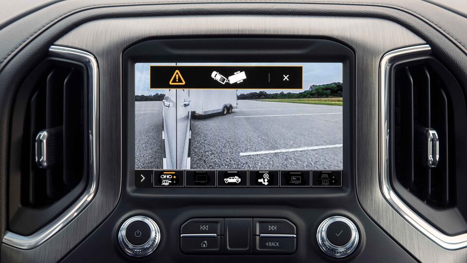 2022 Sierra 1500 hitch guidance view.