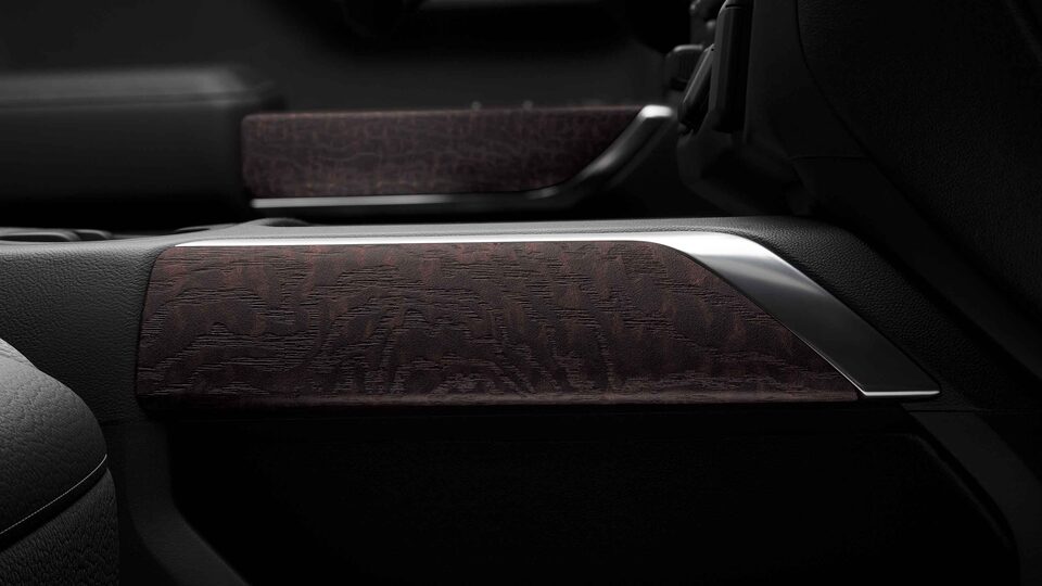GMC Sierra 1500 2022 Denali intérieur raffiné.