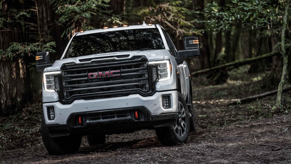 GMC Sierra HD AT4 2022: calandre.
