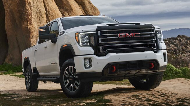 2022 GMC Sierra HD AT4 parked outdoors.