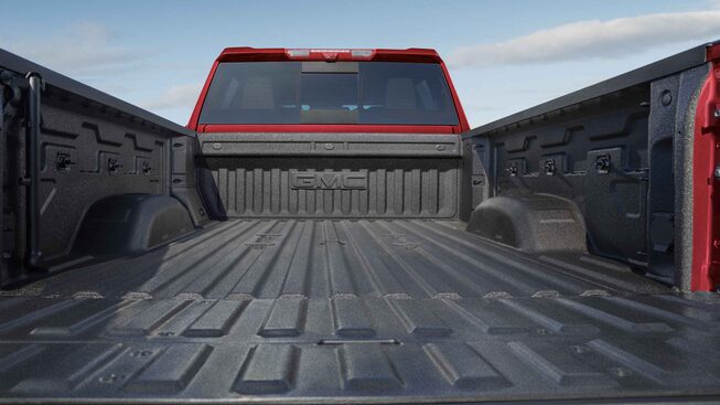 2022 GMC Sierra HD SLE/SLT bed.