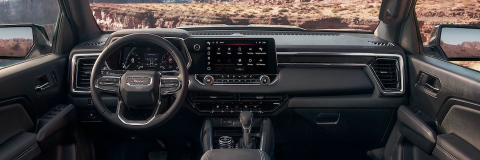 L’habitacle côté conducteur du GMC Canyon Élévation 2025.