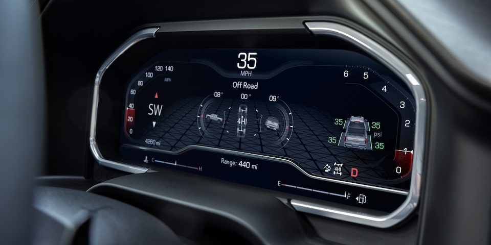 Le système d’infodivertissement de 12,3 po en diagonale du GMC Sierra Denali.