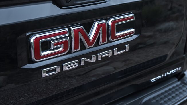 Emblème GMC Denali.