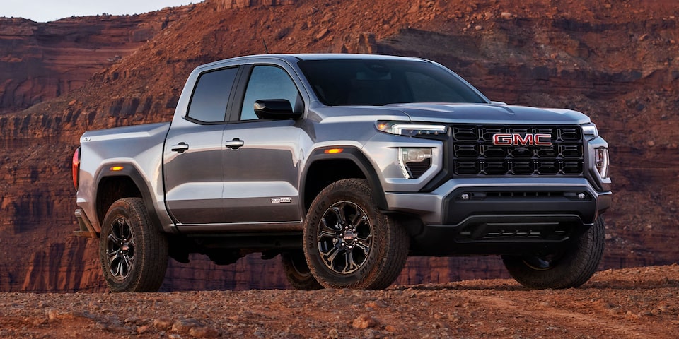Vue latérale droite du GMC Canyon Élévation 2024.