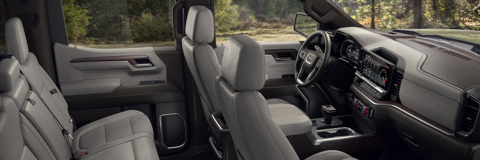 Comfortable interiors of the 2024 GMC Sierra 1500 SLT.