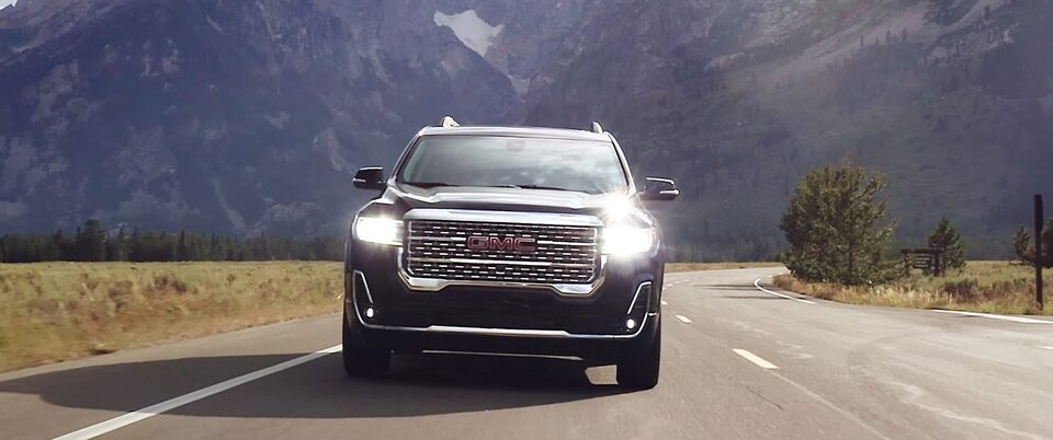 Vidéo du VUS intermédiaire GMC Acadia AT4 2022.
