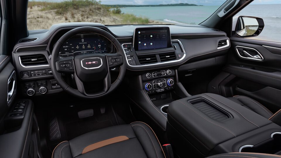 2022 Yukon AT4 interior dashboard.