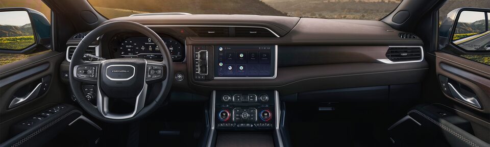 Tableau de bord du GMC Yukon 2022.