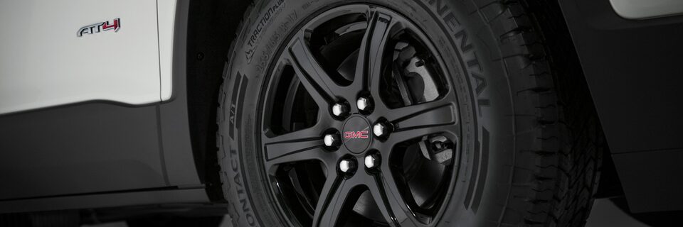 2023 Acadia AT4 wheel.