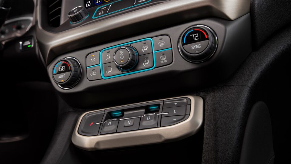 Commandes de climatisation avancées du GMC Acadia 2023.
