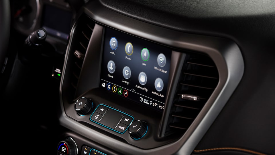 2023 GMC Acadia infotainment system.