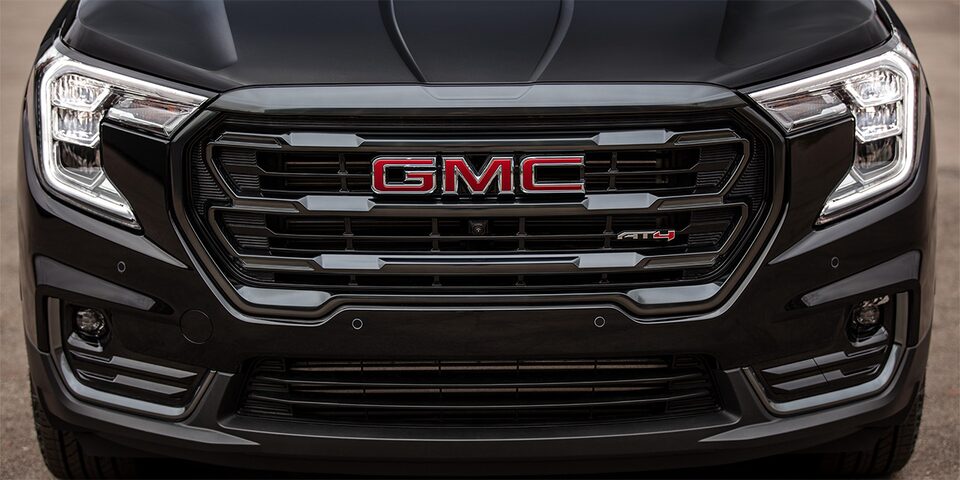 Front view of the grilles of the 2024 GMC Terrain.