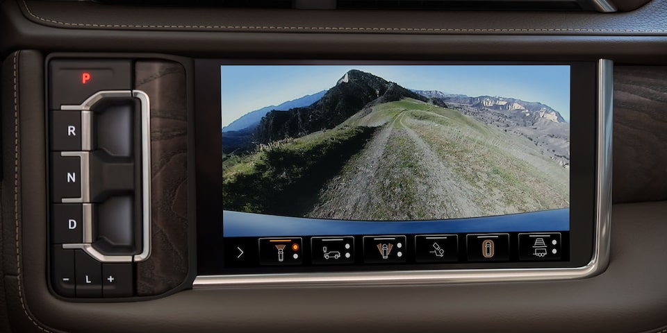 2024 GMC Yukon featuring Camera Views.