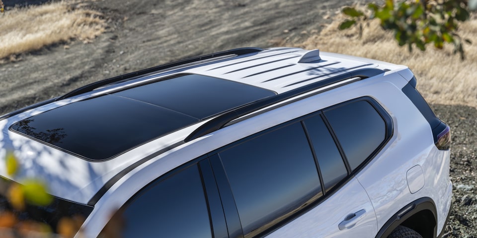 Exterior view of the sunroof on the 2025 GMC Acadia AT4.