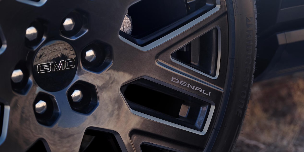 Close-up view of the Premium 24 Inch Wheels on the 2025 GMC Yukon.