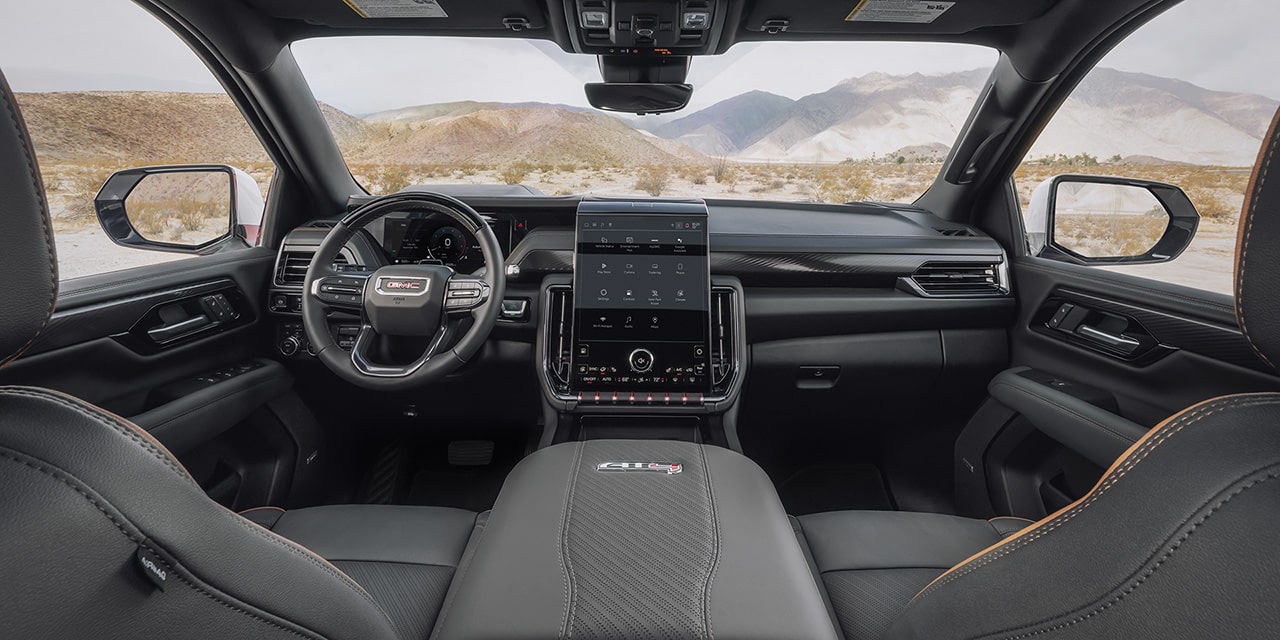 Les sièges AT4 distinctifs à la rangée avant du GMC Yukon AT4 2026.