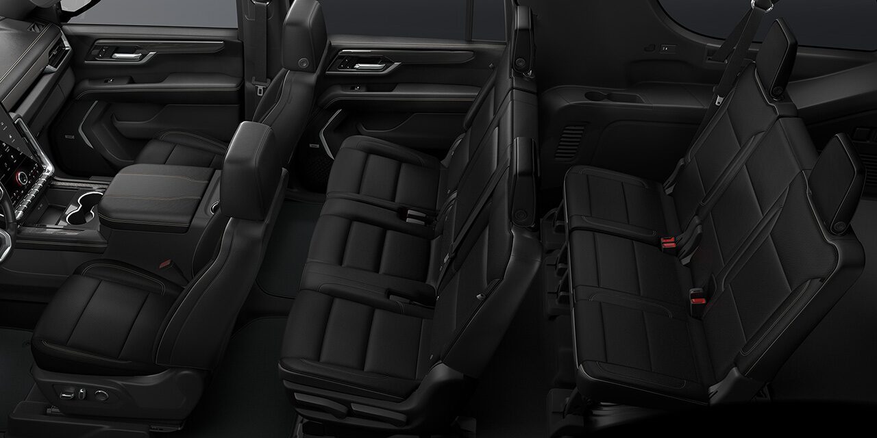 Vue aérienne des trois rangées de sièges haut de gamme du GMC Yukon Élévation 2026.