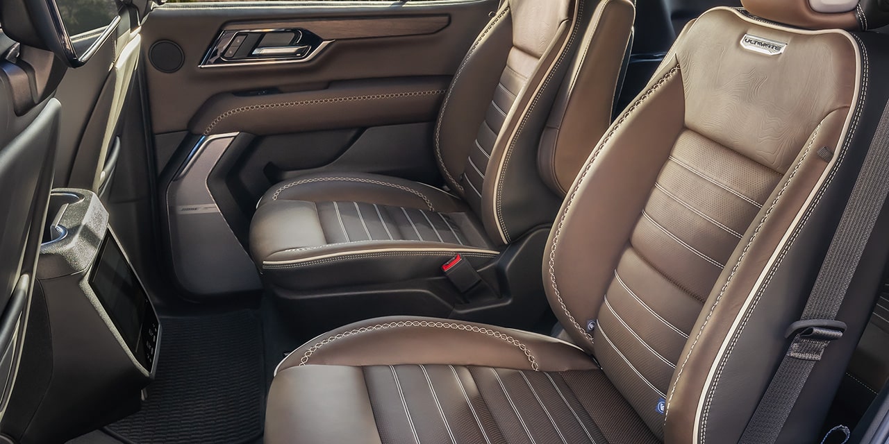Les fauteuils présidents à la deuxième rangée du grand VUS GMC Yukon 2026.