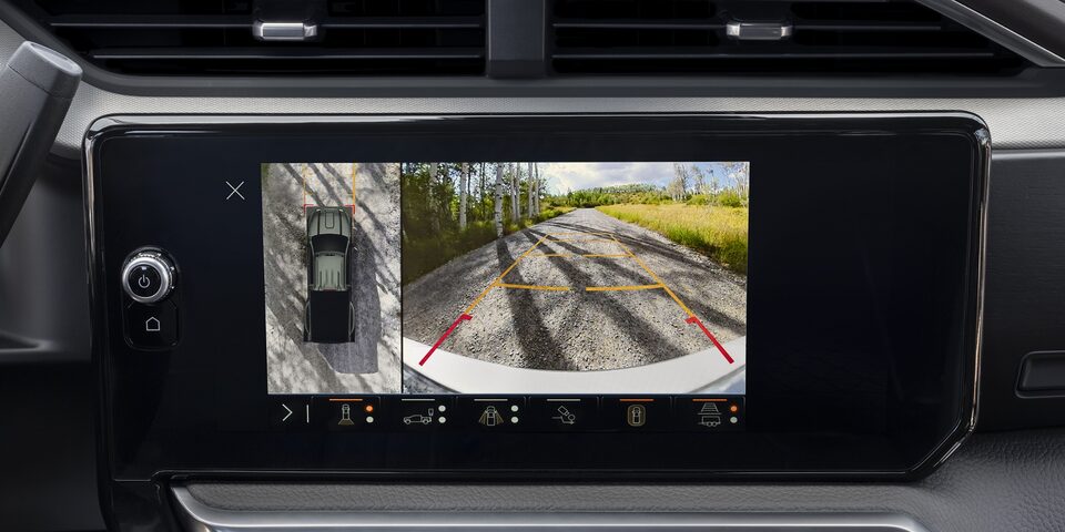 Surround view of the 2024 GMC Sierra HD camera system.