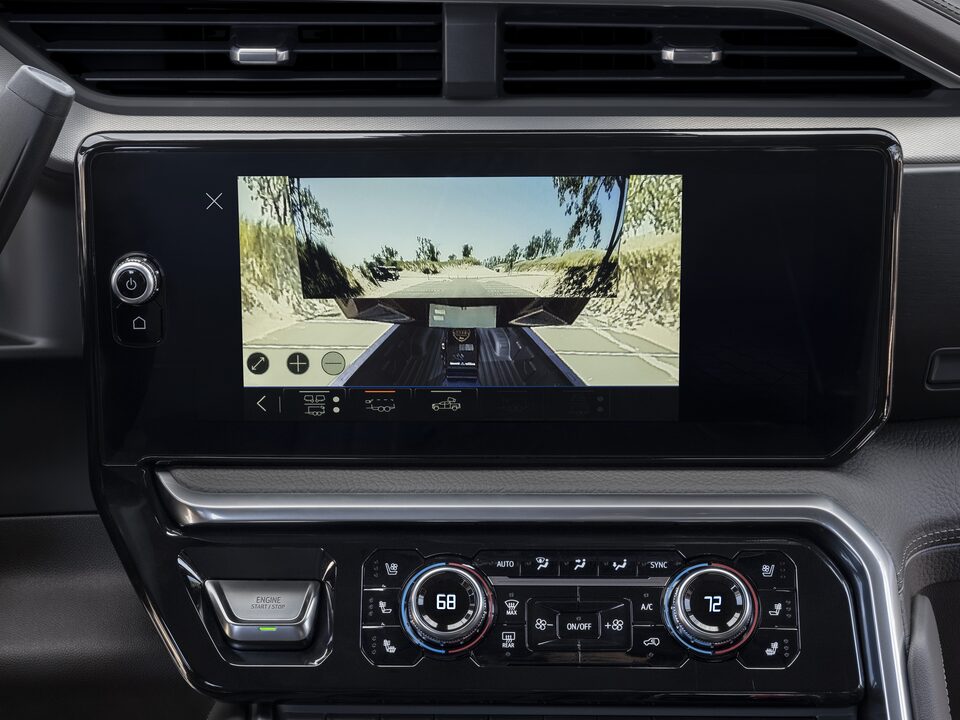 Vue de remorquage transparente améliorée du système de caméras du GMC Sierra HD 2024.