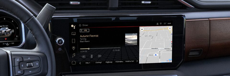 Customizable touchscreen of the 2024 GMC Sierra HD centre console.