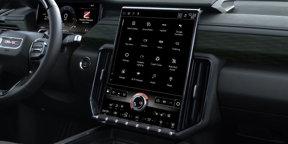 Système d’infodivertissement haut de gamme de GMC de 381 mm (15 po) en diagonale du GMC Acadia AT4 2024.
