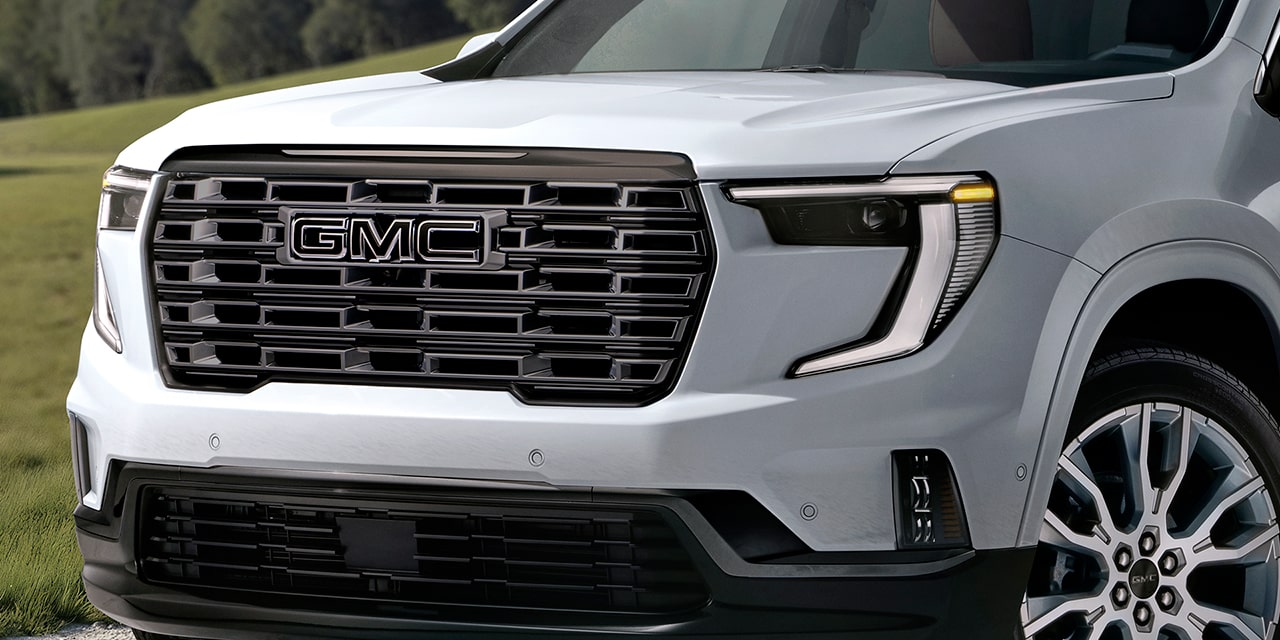 Phares à DEL animés du GMC Acadia Denali Ultimate 2026.