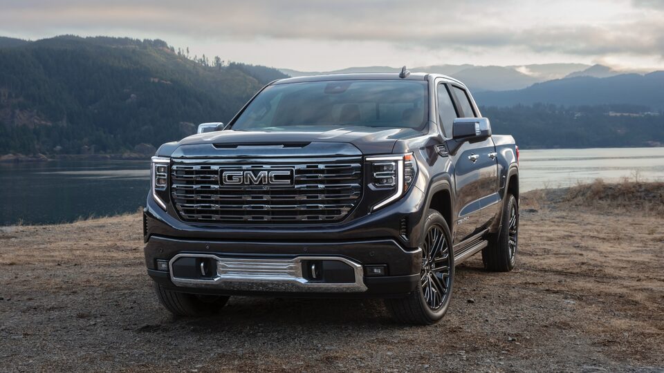VOICI LE NOUVEAU GMC SIERRA 2022