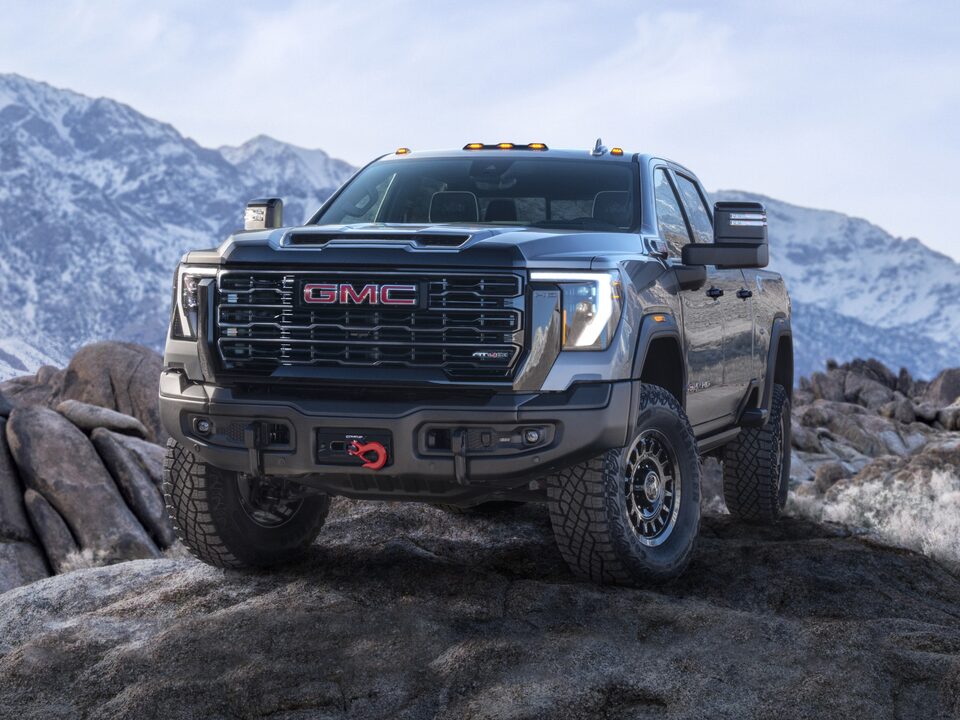 Le tout premier GMC Sierra AT4X 2024 édition AEV.