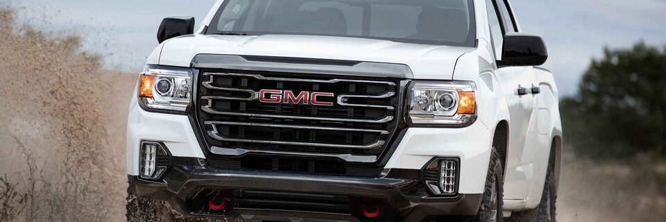 2021 GMC Canyon AT4 front grille.