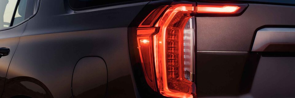 2021 Yukon AT4 sleek tail lamps.