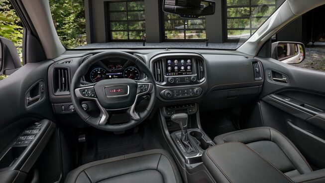 Intérieur du GMC Canyon AT4 2021.