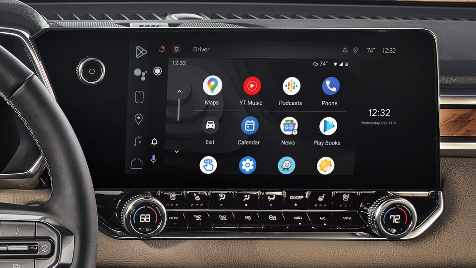 2023 Canyon infotainment system featuring Android Auto.