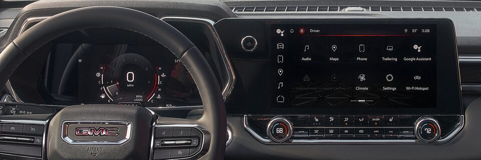 2023 GMC Canyon dashboard.