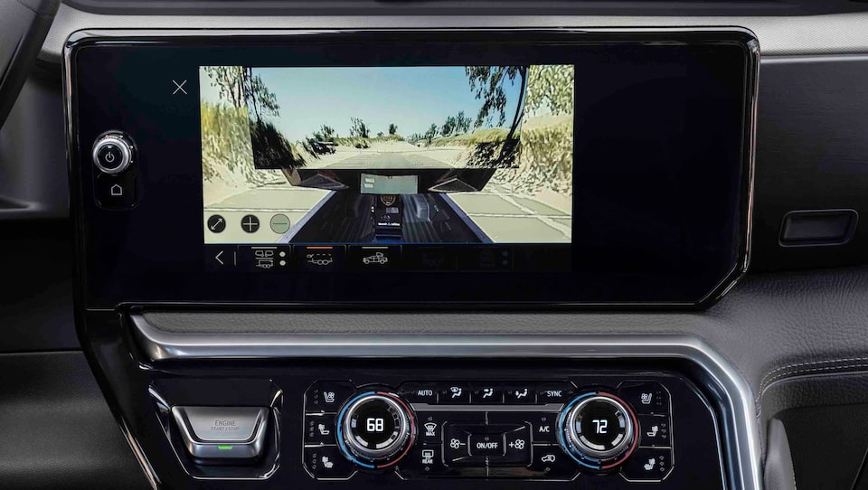La remorque est affichée sur l’écran du système d’infodivertissement du GMC Sierra AT4 2024.